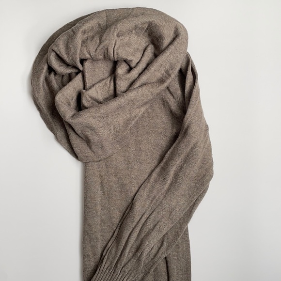 Banana Republic sweater - Picture 1 of 5